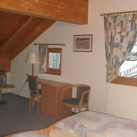 Hotel Grischuna 3*